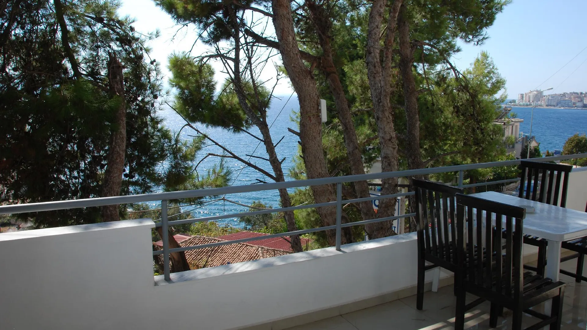 Hotel Sunrays Sarande