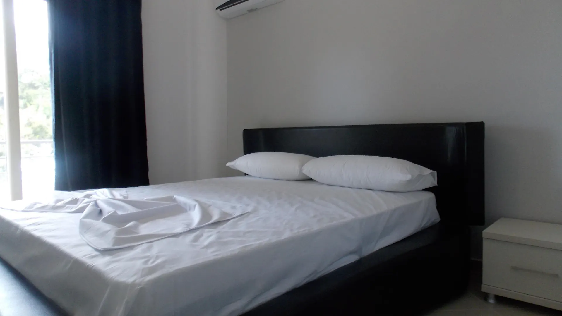 Hotel Sunrays Sarande 3*,  Albania