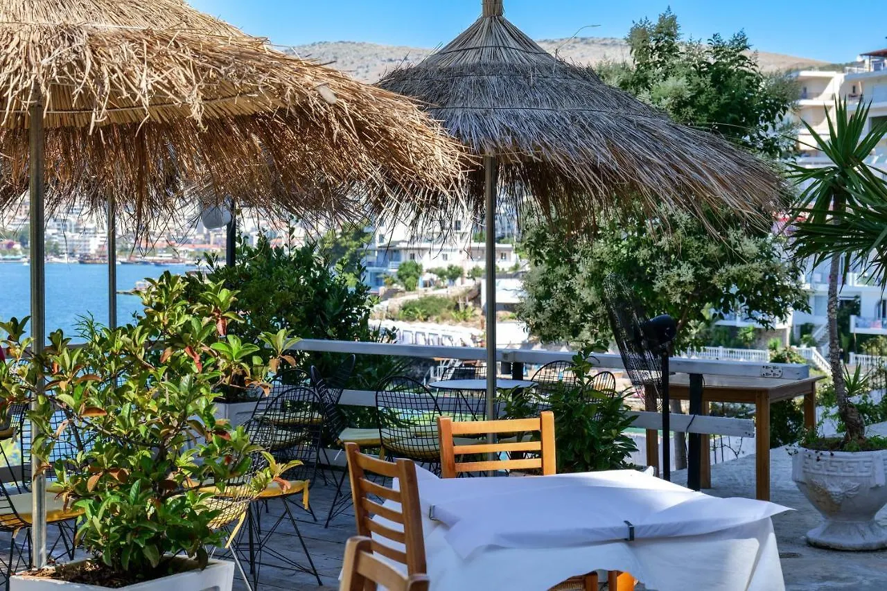 Hotel Sunrays Sarande 3*,