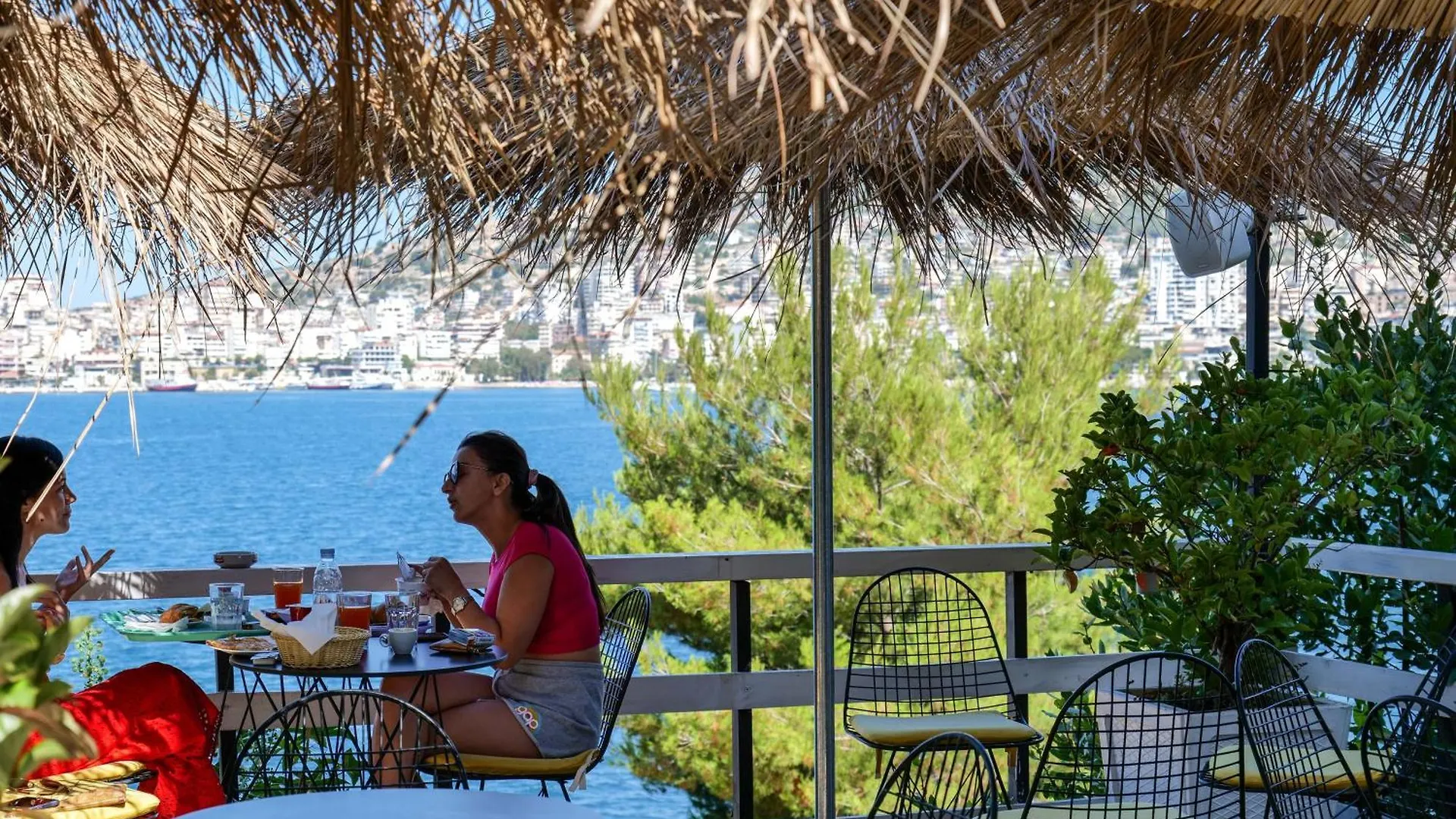 Hotel Sunrays Sarande 3*,  Albania
